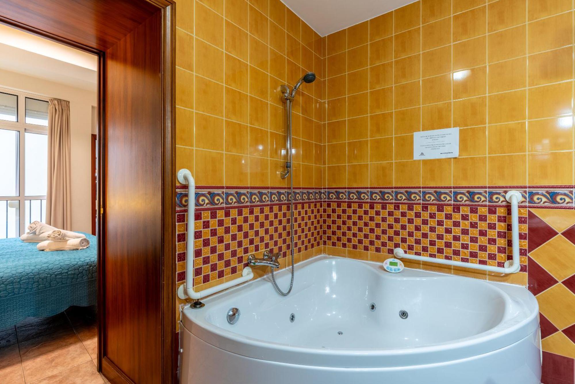 Apartmán Aoa Casa Triana Familiar Con Terraza Sevilla Exteriér fotografie